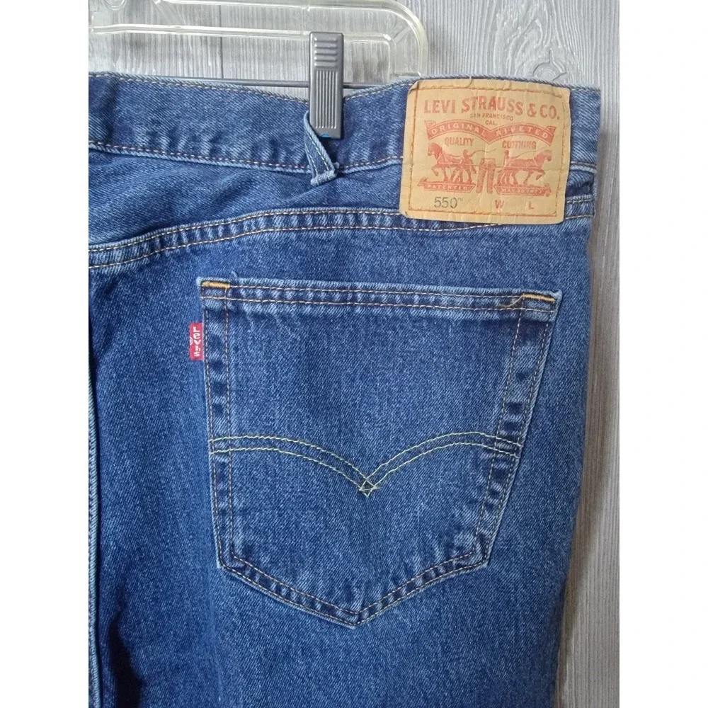 Levis 550 Relaxed Fit Jeans Mens 42x34 Blue Medium Wash Tapered Leg Denim 42x34